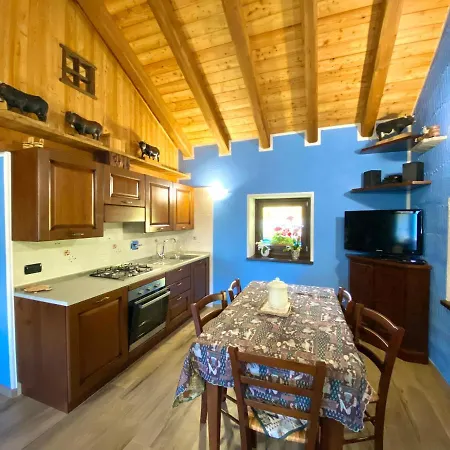 Casa Vacanze In Montagna Tatil Evi *